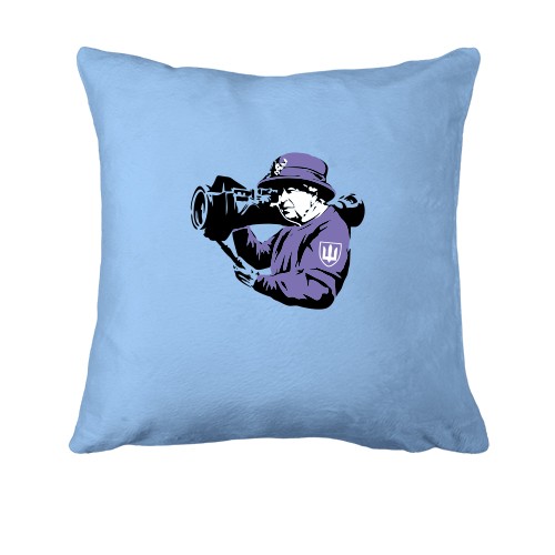 Подушка С королевой Елизаветой и NLAW