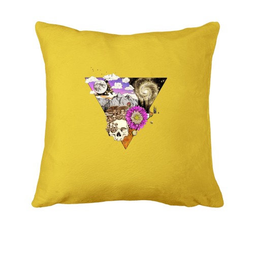 Подушка Triangle Skull