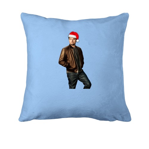 Подушка с Леонардо Ди Каприо в новогодней шапке