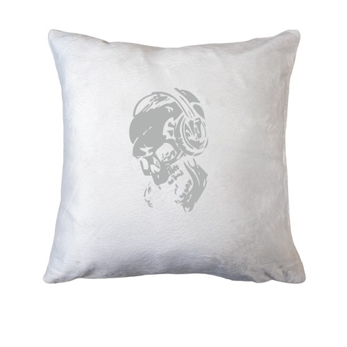 Подушка с черепом