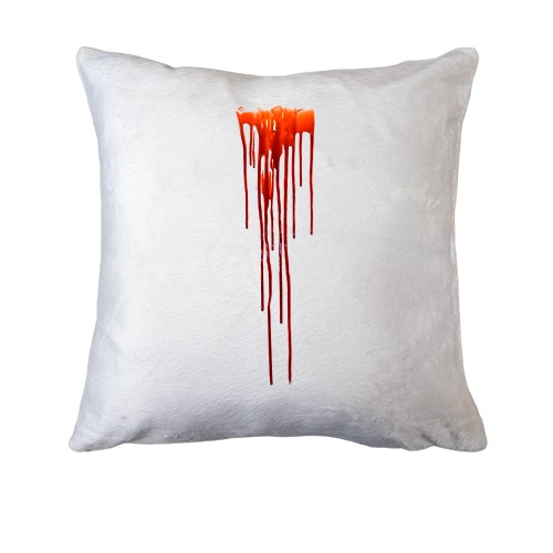 Подушка с кровавыми подтеками (2)