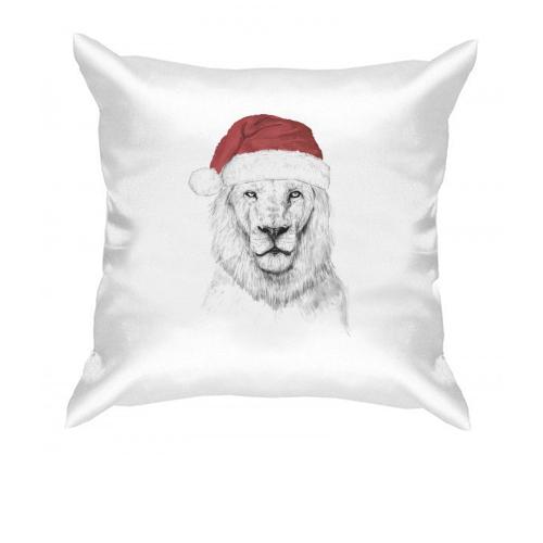 Подушка с львом в шапке Санты