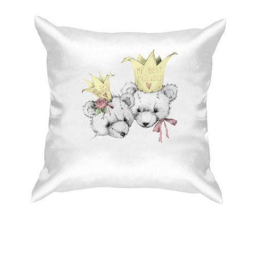 Подушка с плюшевыми мишками 