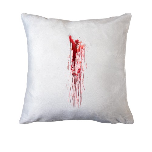 Подушка с потеками крови
