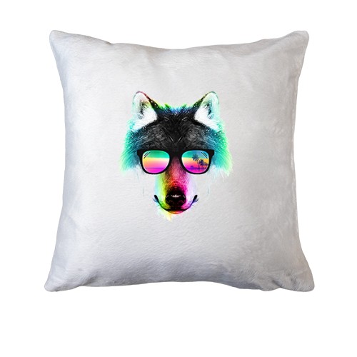 Подушка с волком-путешественником