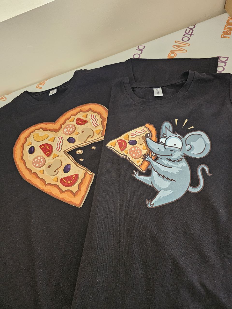 Паpные футболки с мышкой и пиццей Паpные футболки с мышкой и пиццей