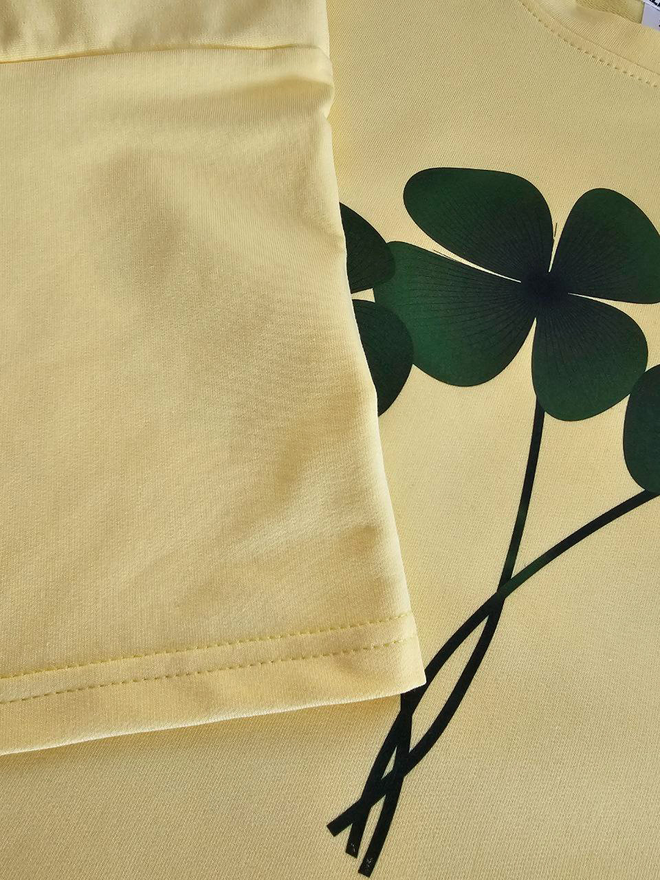 Футболка Oversize з конюшиною "на вдачу" Футболка Oversize з конюшиною "на вдачу"