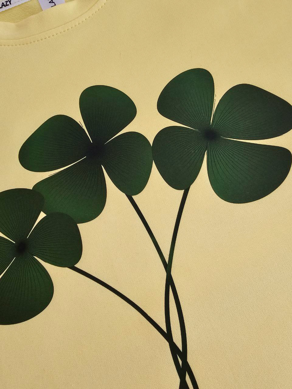 Футболка Oversize з конюшиною "на вдачу" Футболка Oversize з конюшиною "на вдачу"