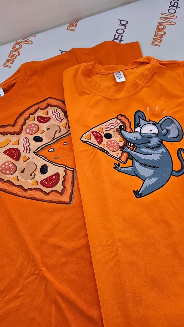 Парные футболки с мышкой и пиццей реальное фото Парные футболки с мышкой и пиццей реальное фото