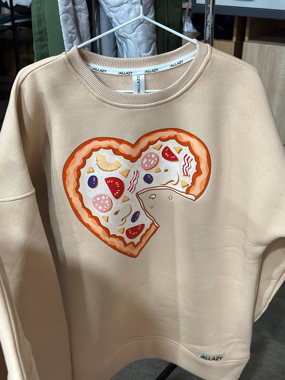 Парні кофти з мишкою і піцою реальне фото