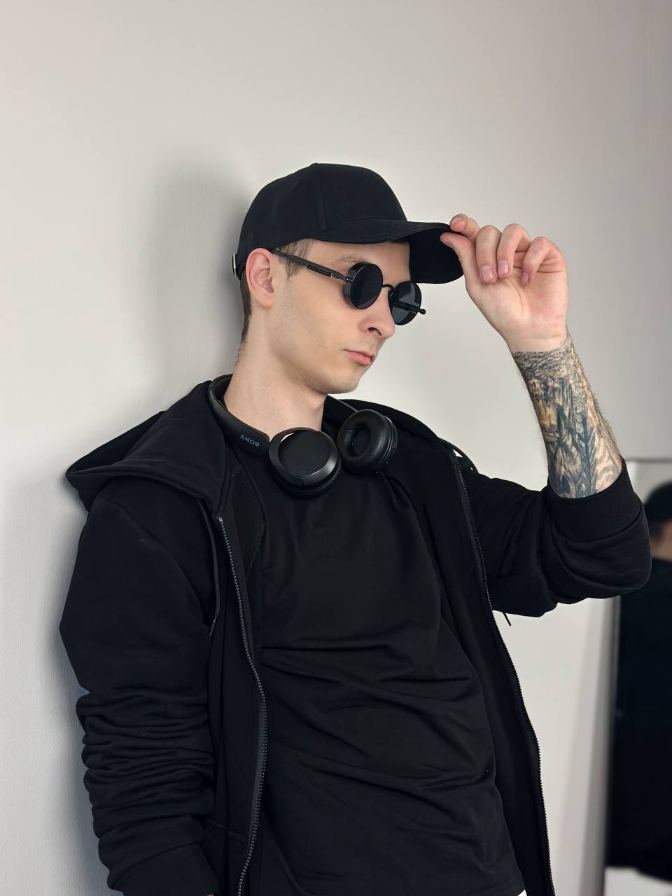 Черная кепка реальное фото