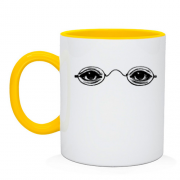 Чашка с глазами в очках