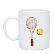 Чашка с теннисной ракеткой и желтым мячом