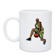 Чашка з баскетболістом що робить фінт