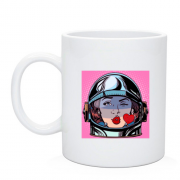 Чашка с девушкой-космонавтом