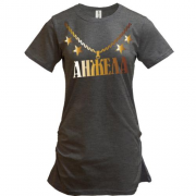 Подовжена футболка з золотим ланцюгом і ім'ям Анжела