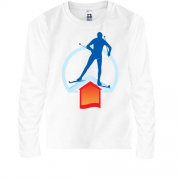 Детская футболка с длинным рукавом с лыжником в горах