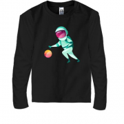 Детская футболка с длинным рукавом с космонавтом баскетболистом
