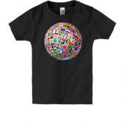 Детская футболка с шаром из флагов стран