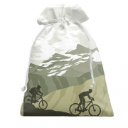 Подарочный мешочек с велосипедистами в горах