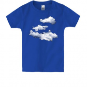 Дитяча футболка з хмарами