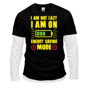 Комбинированный лонгслив с надписью "Я не ленивый, у меня энергосберегающий режим"