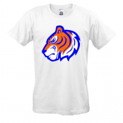 Футболка с оранжево-синим силуэтом тигра