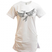 Подовжена футболка "Калібрі з крилами із квітів"