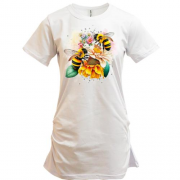 Подовжена футболка з бджолами на квітці