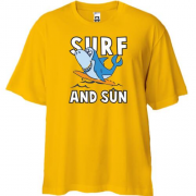 Футболка Oversize с акулой серфингистом и надписью "Surf and sun"