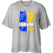 Футболка Oversize с надписью "Ukraine" на фоне флага