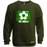 Свитшот без начеса с футбольным мячом на фоне зелени
