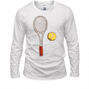 Лонгслив с теннисной ракеткой и желтым мячом