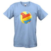 Футболка с красно-сине-желтым волейбольным мячом