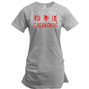 Подовжена футболка з червоним написом taekwondo