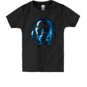 Детская футболка с металлическим лицом в наушниках