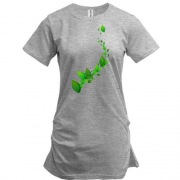 Подовжена футболка із зеленим листям