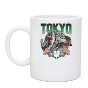 Чашка с надписью "Токио" и рыбками