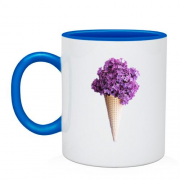 Чашка з квітковим морозивом