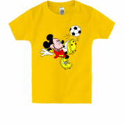 Детская футболка Мики футболист