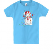 Детская футболка "Снеговик с гирляндой"