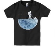 Детская футболка с космонавтом на луне