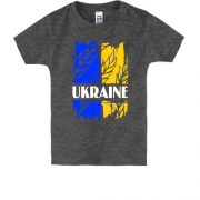 Дитяча футболка з написом "Ukraine" на фоні прапора