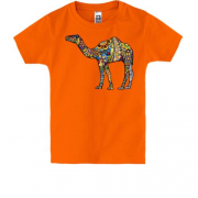 Дитяча футболка з вітражним верблюдом