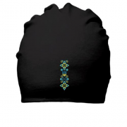Хлопковая шапка с пиксельным орнаментом и гербом