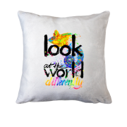 Подушка Look at the world differently с хамелеоном