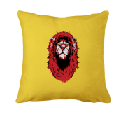 Подушка з гордим левом
