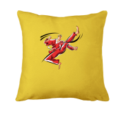 Подушка с таэквондистом в красном кимоно