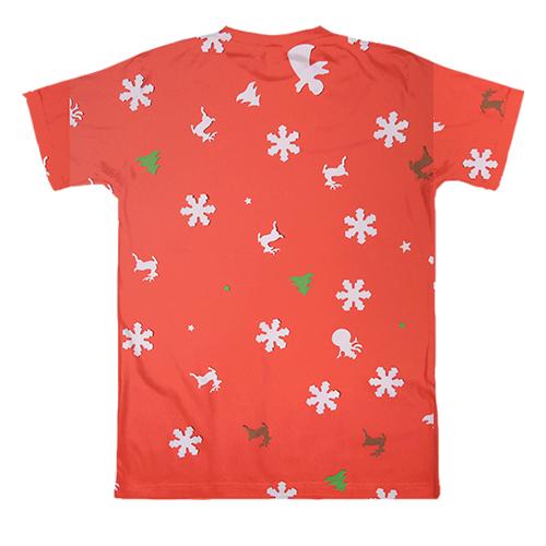3D футболка Snowflakes on red (вид ззаду)