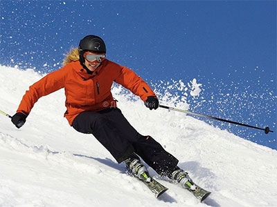 Лыжи или не лыжи: выбираем тёплые кофты для лыжных вечеринок